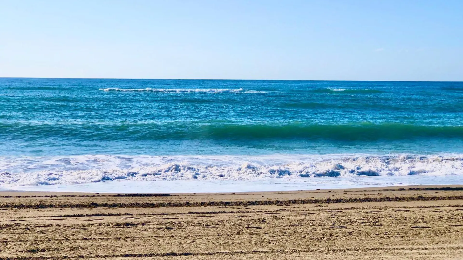 La Cala Beach Home - Beachfront Few Steps Away From Sandy Beach La Cala De Mijas Holiday home