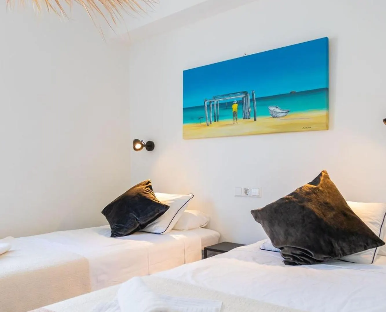 La Cala Beach Home - Beachfront Few Steps Away From Sandy Beach La Cala De Mijas Holiday home
