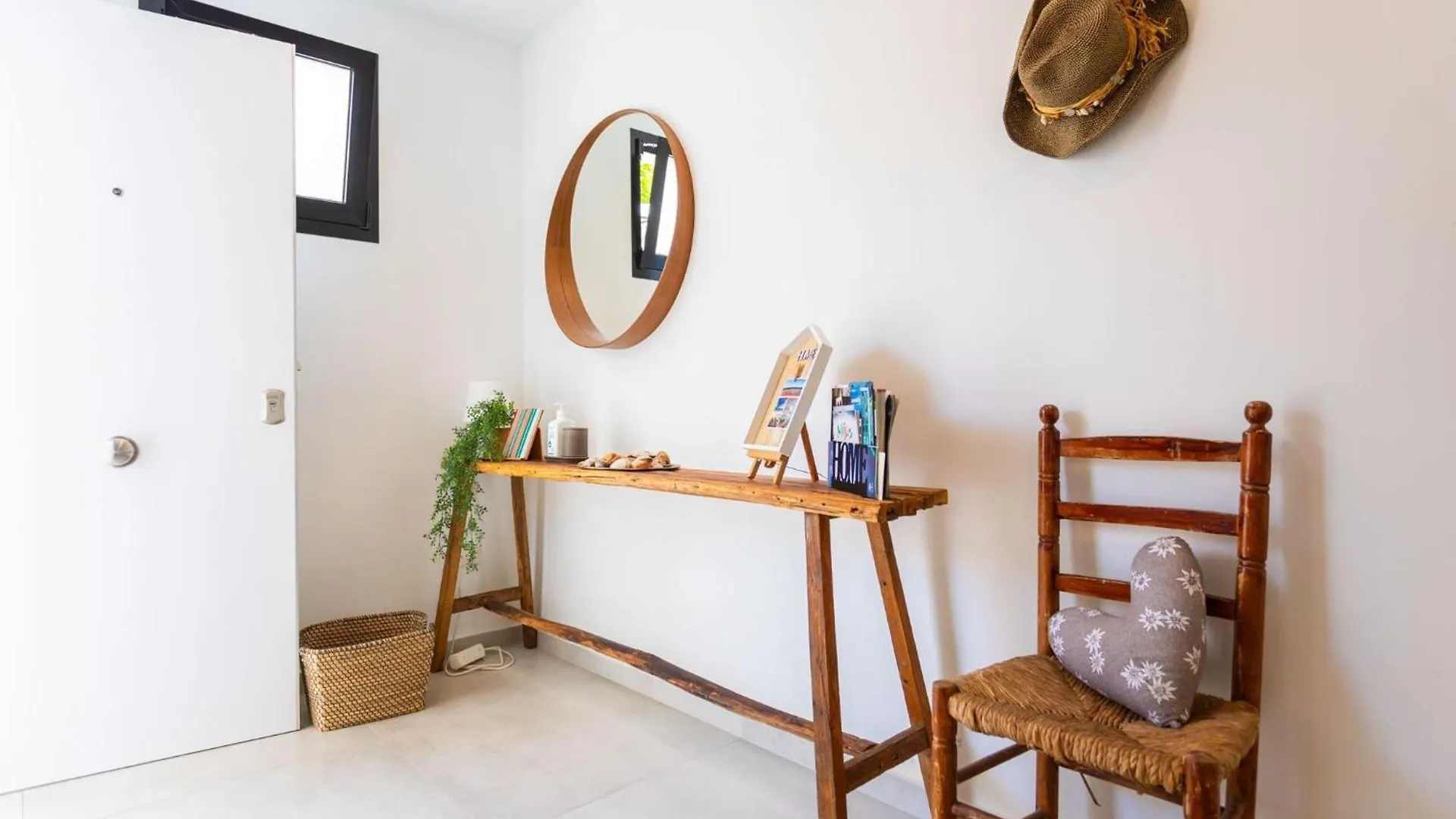La Cala Beach Home - Beachfront Few Steps Away From Sandy Beach La Cala De Mijas